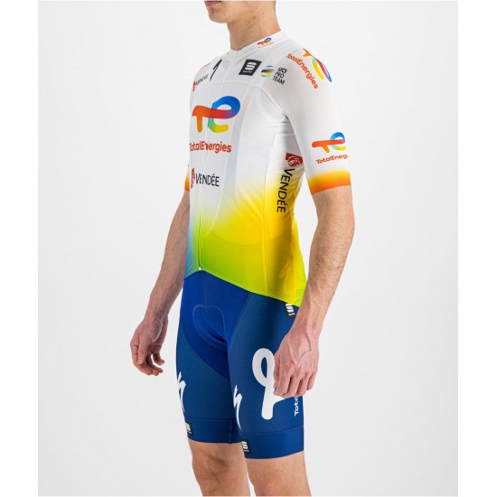 Team TotalEnergies 2022 Radtrikot kurzarm(langer Reißverschluss) Team TotalEnergies 2022 Radtrikot kurzarm(langer Reißverschluss)